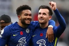 维尔茨坦言还在适应英超，国际赛场破门回应质疑，位置调整见成效